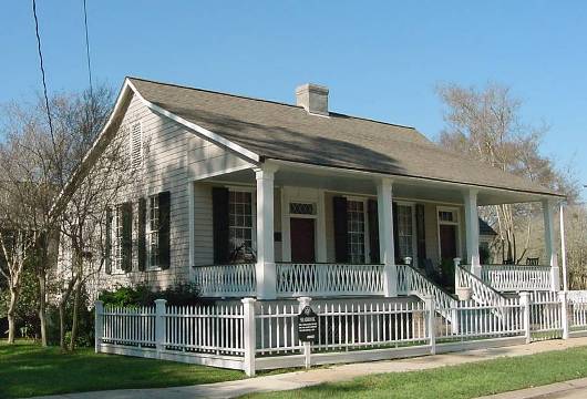House on Main Street, St. Francisville, Louisiana