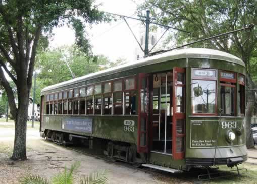 St. Charles streetcar in the New Orleans Garden District