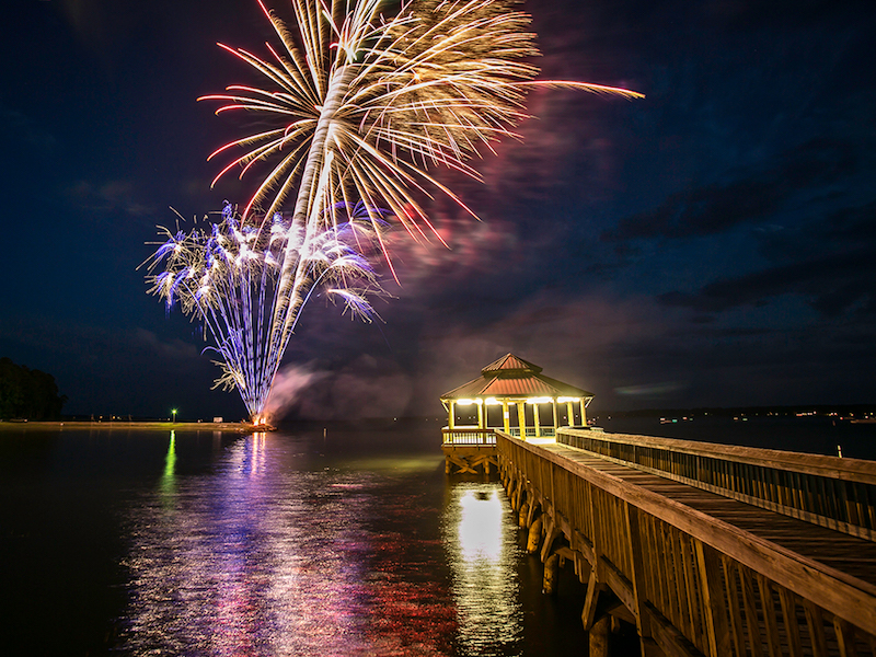 Fireworks on Toledo Bend Reservoir